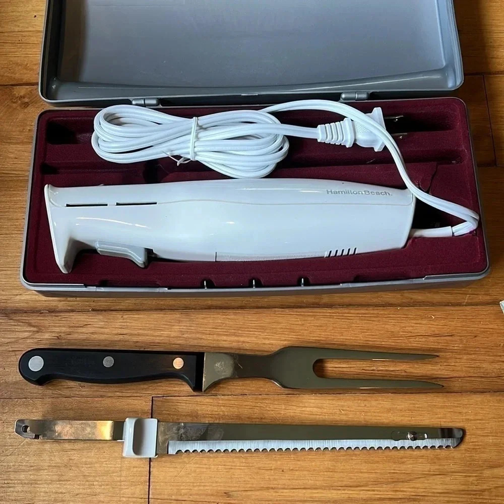 Hamilton Beach Carve n' Set Electric Knife with Case - Picture 2 of 3